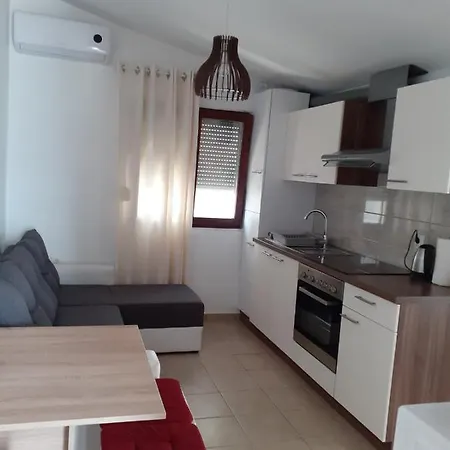 Apartment Mara *