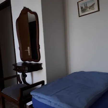 Apartment Mara Vir